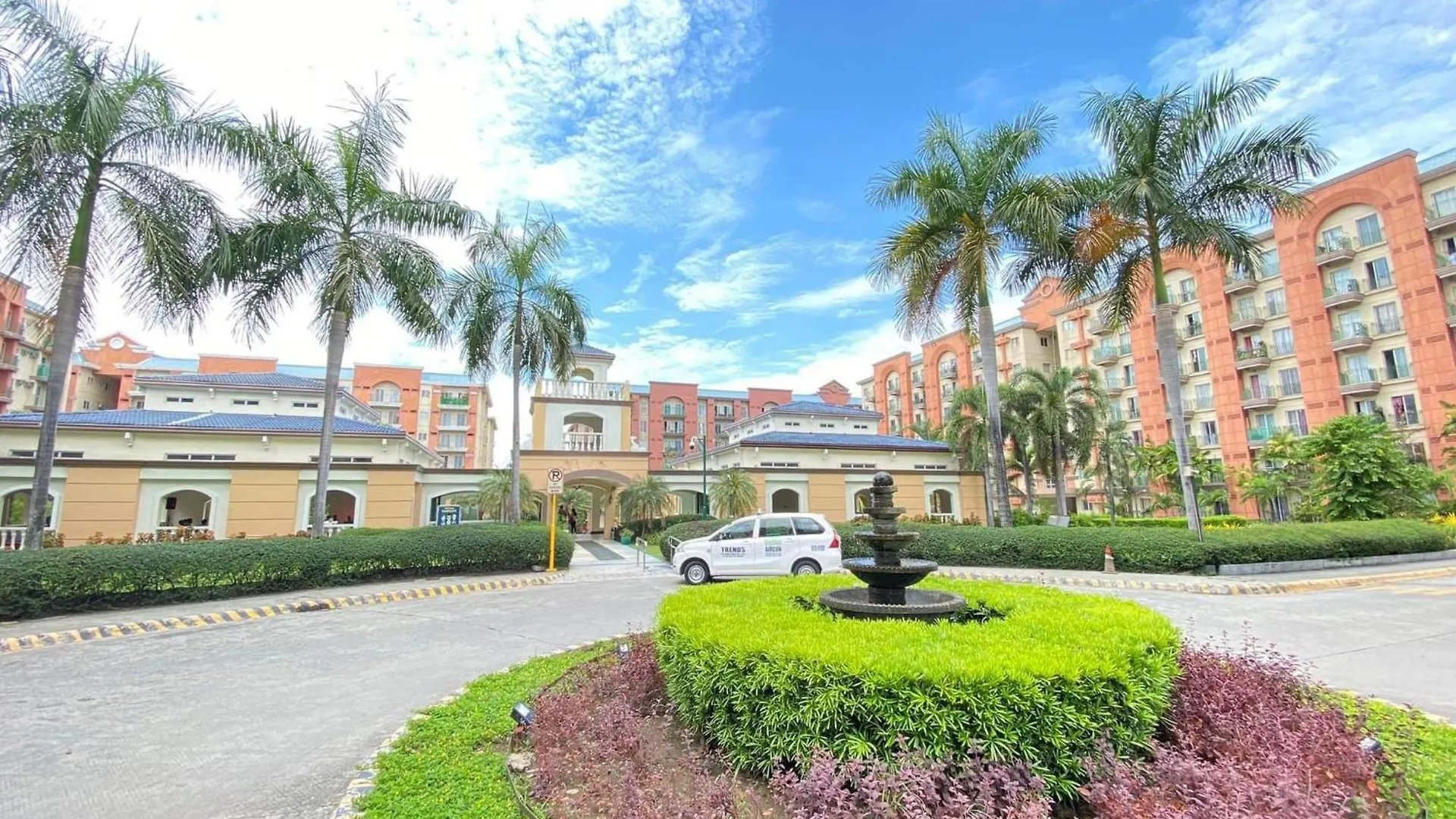 Eumins Place Manila 0*,  Philippines